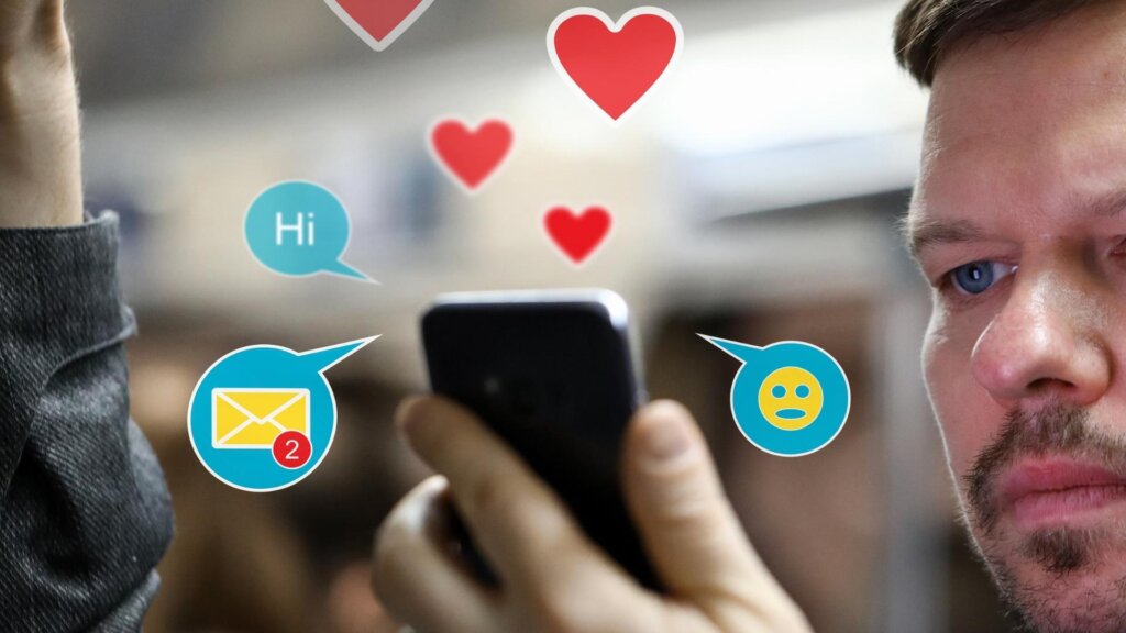 How To Start A Conversation On A Dating App? Tips That Work